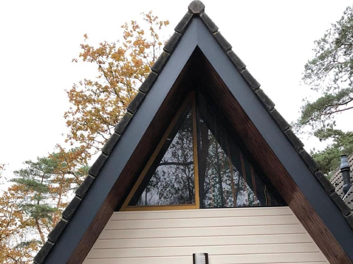 Tranquil Holiday Home In Limburg Amid A Forest Stramproy Buitenkant foto